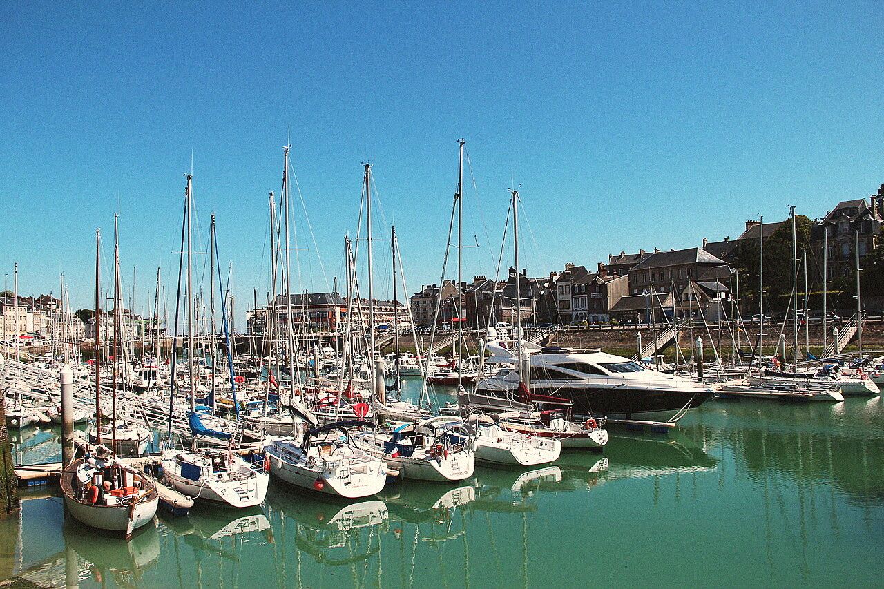 Le port et le centre-ville de Saint-Valery-en-Caux